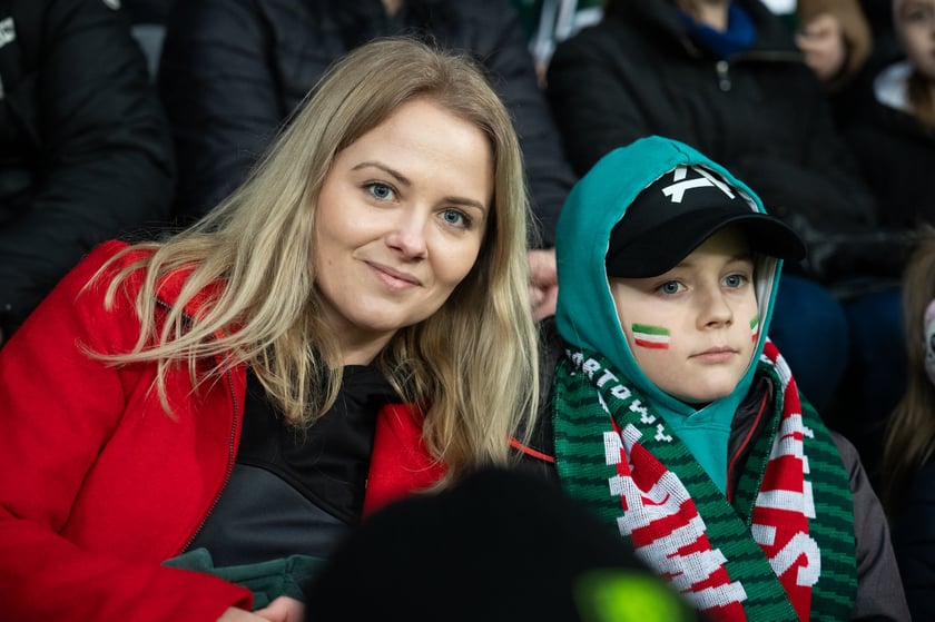 Kibice na meczu Śląska z Widzewem (2 marca 2024) na Tarczyński Arenie